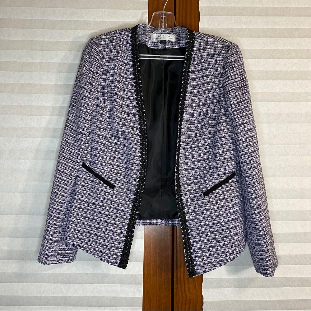 TAHARI Tweed jacket